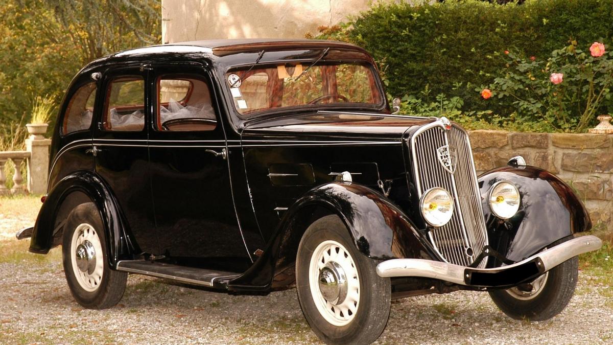 PEUGEOT 301D Limousine Grand Luxe - 1936